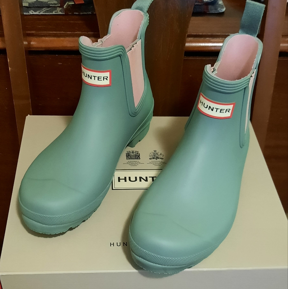 Hunter ankle boots size 8
